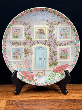 ALBERT KESSLER & CO Collector Cat House Collector Plate